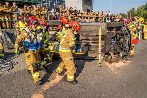 Profesjonalne narzędzia hydrauliczne używane w ratownictwie technicznym