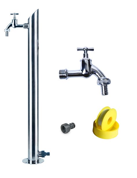 Ilustracja przedstawiająca kolorowy hydrant ogrodowy w formie spryskiwacza, z widocznymi strumieniami wody.