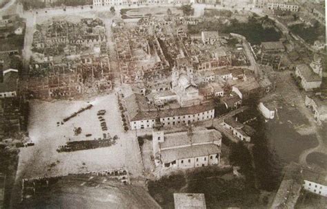 historyczne zdjęcie zniszczonego Wielunia po bombardowaniu z 1939 roku