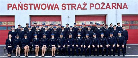 zdjęcie strażaków z OSP Garbów z okazji jubileuszu, grupowe zdjęcie