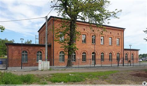 budynek mieszkalny po pożarze, dawny dworzec PKP, Długołęka