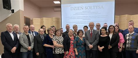 zdjęcie sali wiejskiej podczas głosowania na sołtysa