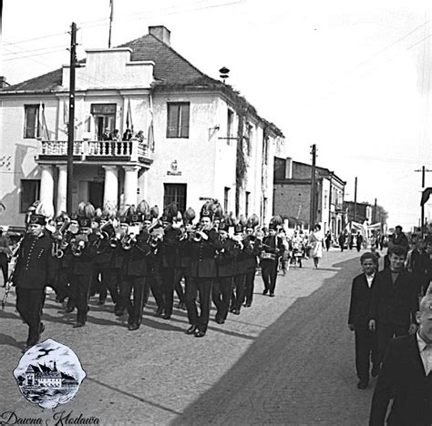 zdjęcie orkiestry dętej podczas występu na jubileuszu